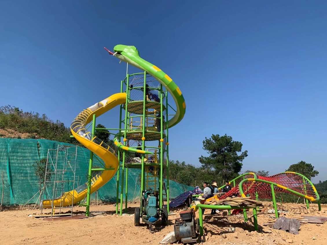 飞鲸游乐：幼儿园河北非标定制滑梯价格与哪些因素相关